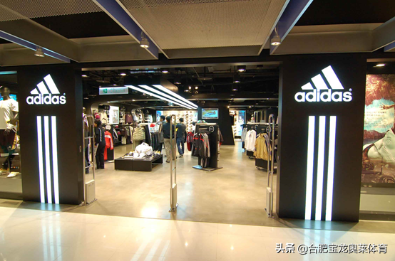 耐克阿迪達斯折扣店加盟：高檔次的門店是怎麼裝修的？