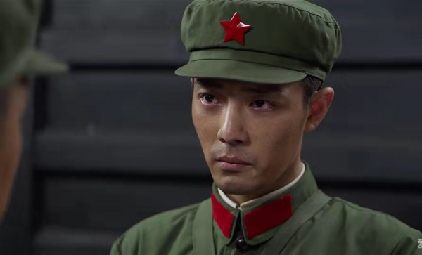 播出12天連拿11個冠軍，這部劇憑什麼能讓人民日報專門撰文表揚？