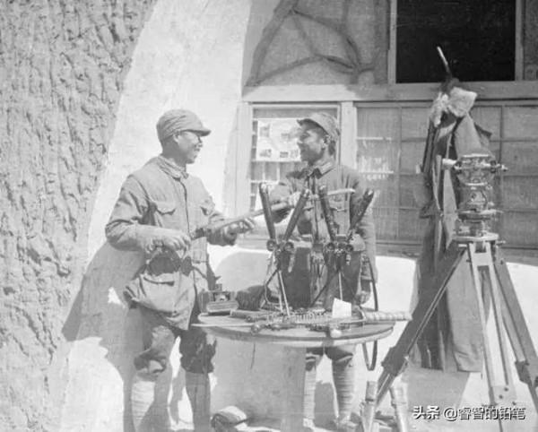 八路軍為何寧肯穿草鞋，也不穿繳獲的日本軍靴？有三個主要原因