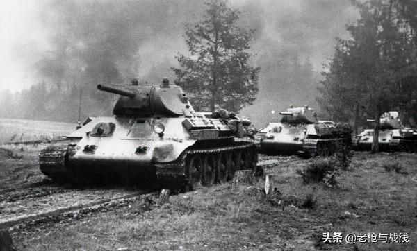 車尾巴上的大箱子是幹什麼用的?閒扯T-34的附加油箱及類似附件 車尾巴上的大箱子是幹什麼用的?閒扯T-34的附加油箱及類似附件