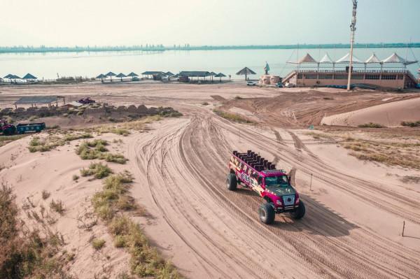 沙湖:感受一半沙漠一半湖水 沙湖:感受一半沙漠一半湖水