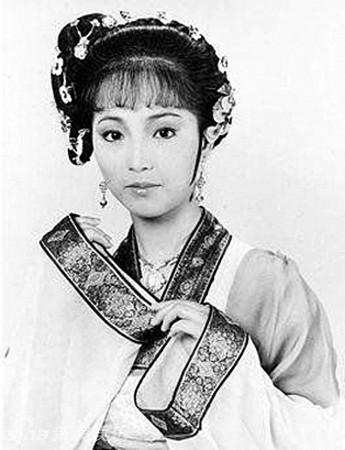 苦戀林正英卻成“未亡人”,結婚17年無兒無女,苑瓊丹悲情往事 苦戀林正英卻成“未亡人”,結婚17年無兒無女,苑瓊丹悲情往事