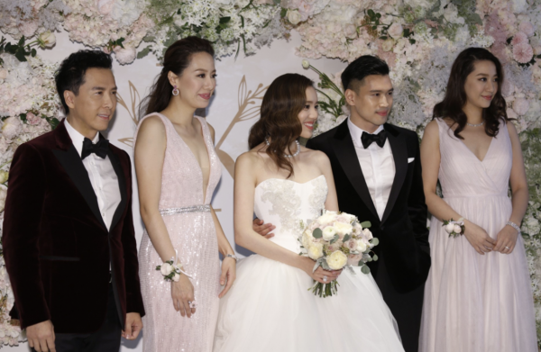 汪詩詩表妹辦迎嬰派對,罕見四代同堂合照,92歲外婆出鏡氣質優雅 汪詩詩表妹辦迎嬰派對,罕見四代同堂合照,92歲外婆出鏡氣質優雅