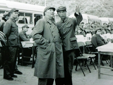 1981年,楊得志提交了3種不同軍演方案,鄧小平拍板:搞就搞大的 1981年,楊得志提交了3種不同軍演方案,鄧小平拍板:搞就搞大的