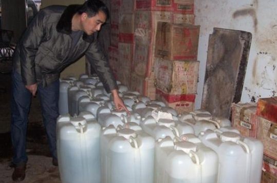 喝白酒,不管有錢沒錢,這2種白酒儘量少喝,口感差還容易上頭 喝白酒,不管有錢沒錢,這2種白酒儘量少喝,口感差還容易上頭