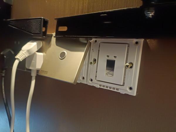 抽網線、換路由—實戰華碩AX86U挽救精裝房垃圾網路 抽網線、換路由—實戰華碩AX86U挽救精裝房垃圾網路