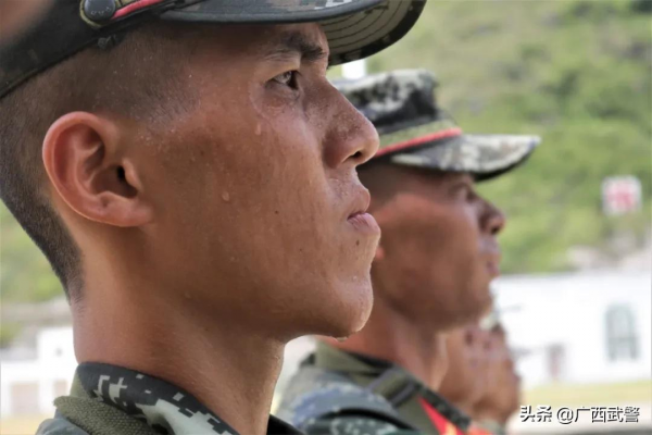 這些武警專屬“妝容”,你可都見過? 這些武警專屬“妝容”,你可都見過?