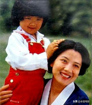 80年代當紅女星李秀明，巔峰時隱退賣薯片，如今她過得怎麼樣了？