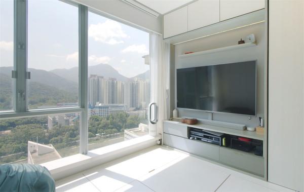 香港80後夫妻買下45㎡小家，搭起地臺將兩室變三室，網友：真的服