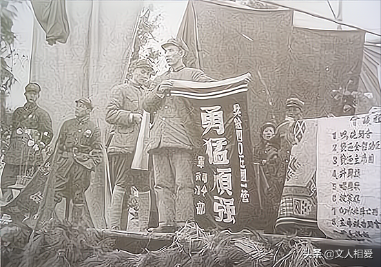 丁盛鏖戰靈官殿，手下一位連長打得只剩21人榮立大功，後來授上將