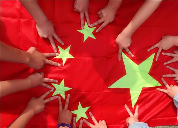 毛蔚：拒接美國百萬年薪，堅持回國效力，讓中國5g技術領先美國