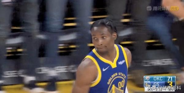 勇士獨寵7號秀!庫裡為他站立鼓掌 科爾賽後送球 勇士獨寵7號秀!庫裡為他站立鼓掌 科爾賽後送球