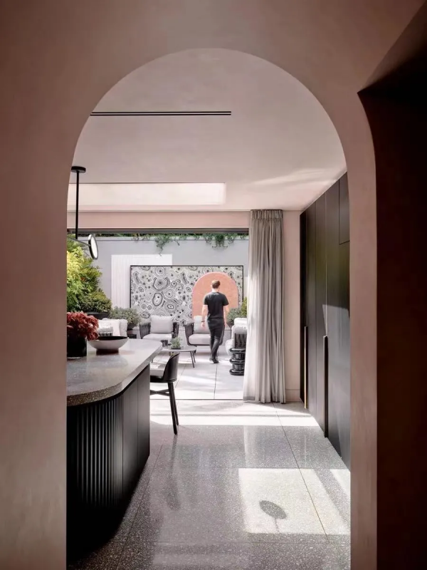 廚房凹造型無需太費力，圓潤一點就挺好