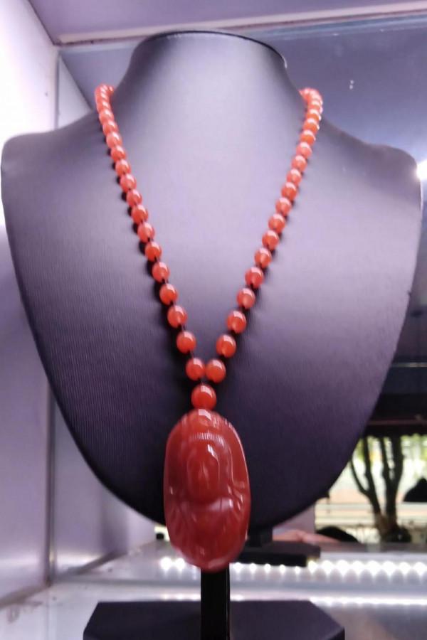 我愛南紅瑪瑙,我愛這中國紅 我愛南紅瑪瑙,我愛這中國紅