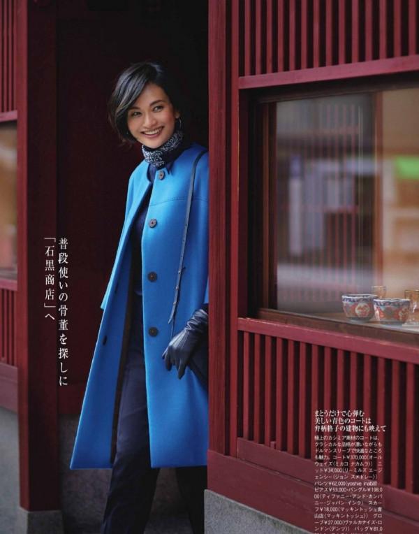 今年這種無領大衣很流行!簡約時尚又養眼,既有品味又有高階感 今年這種無領大衣很流行!簡約時尚又養眼,既有品味又有高階感