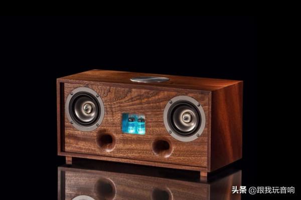 原木手工製作的數碼管前級復古音響 原木手工製作的數碼管前級復古音響