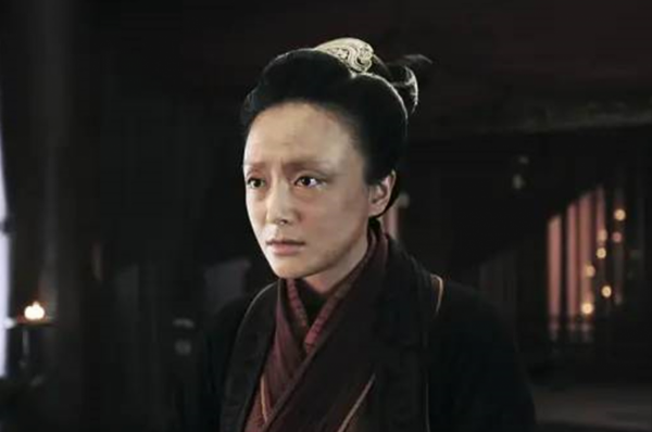 演活了“皇帝的女人”,除了秦嵐和佟麗婭,還有誰? 演活了“皇帝的女人”,除了秦嵐和佟麗婭,還有誰?