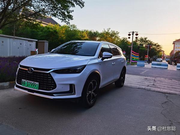 漢EV自駕新疆，第一次使用自動泊車，第一次自制烤串真香啊