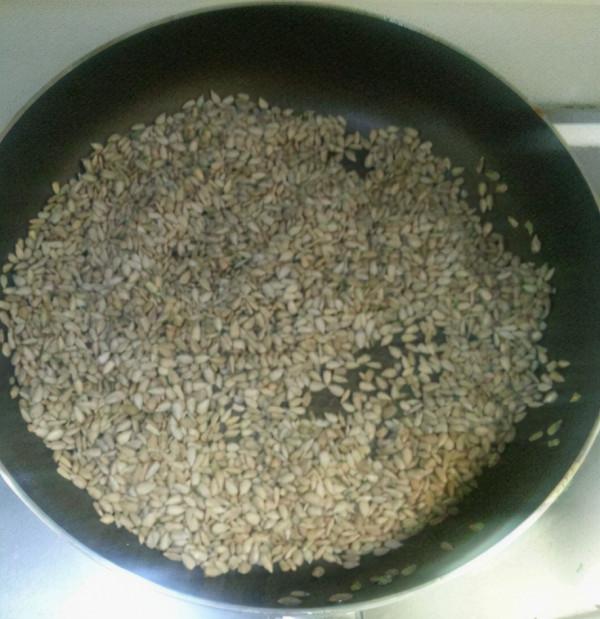 剩下的3種“零食”，別亂丟，重新處理一下埋盆底，養啥啥都旺