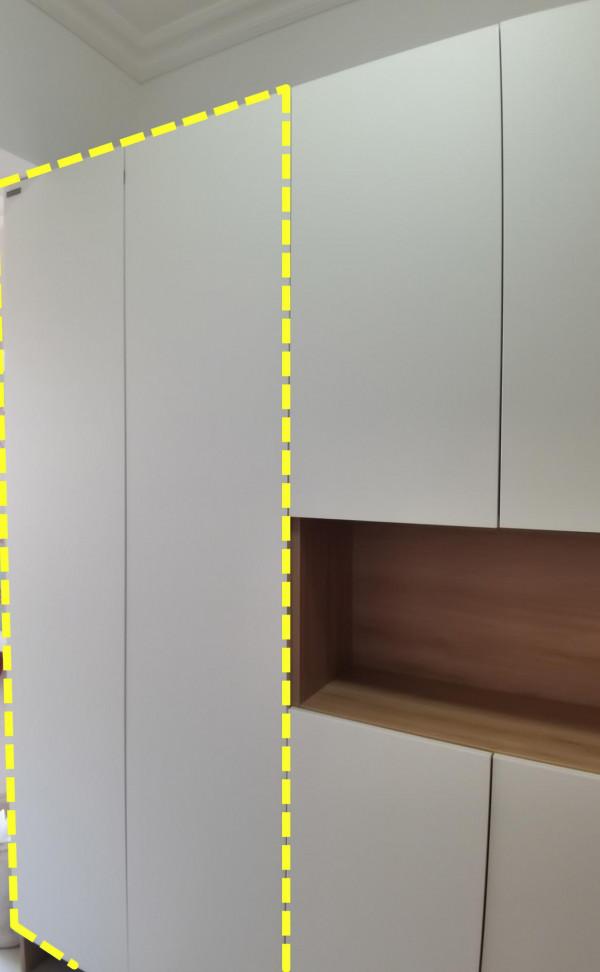 這就是一梯一戶的好處，每家都是獨立電梯間，玄關放在這沒人反對