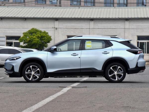 像SUV的合資電車只要15.99萬起，比大眾ID.3更大，實拍雪佛蘭暢巡