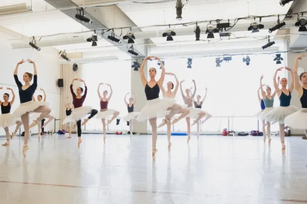 魔鏡分享 | TUTU裙？練功服？上芭蕾課應該怎麼穿？