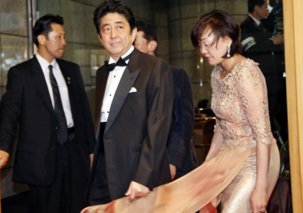 安倍晉三家的婆媳大戰:一個日本老佛爺,一個豪門千金,結果如何 安倍晉三家的婆媳大戰:一個日本老佛爺,一個豪門千金,結果如何