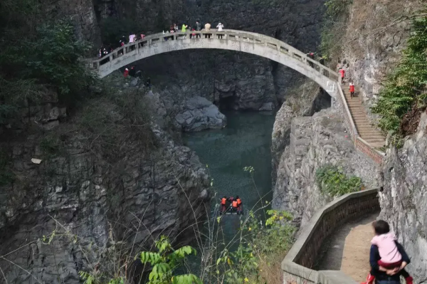 一日跨三省,步行在春天 一日跨三省,步行在春天