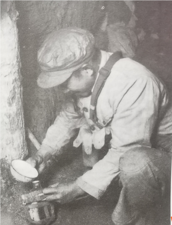 志願軍8連防守前沿坑道數月，換防時全連都想繼續堅守，不願下來