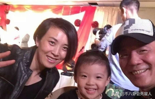 8位祖籍內地的港臺藝人，有人晚年落葉歸根，有人每年回內地祭祖