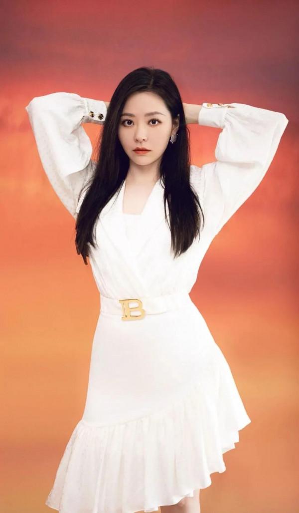 海豚音女神張靚穎高畫質寫真