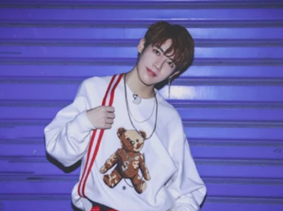 內娛“姨味”男星大PK，誰成了中年婦女，誰成了隔壁大姨？