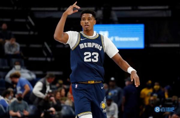 灰熊官方：球隊後衛賈勒特-卡爾弗觸發了健康安全協議