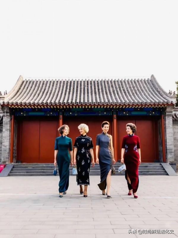 被4位氣質老太太實力圈粉了，原來真正的時髦，真的與年齡無關