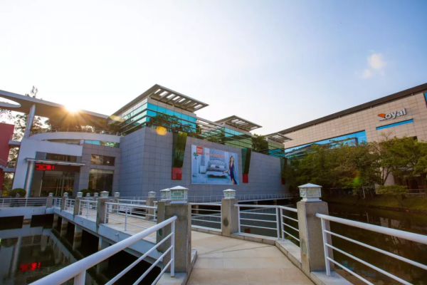 重磅喜訊 &vert; 皇朝家居成為國家體育館官方供應商，再次與體育結緣