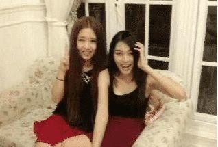 李連杰四位女兒亭亭玉立，網友：就是中國版的“國民岳父史泰龍”