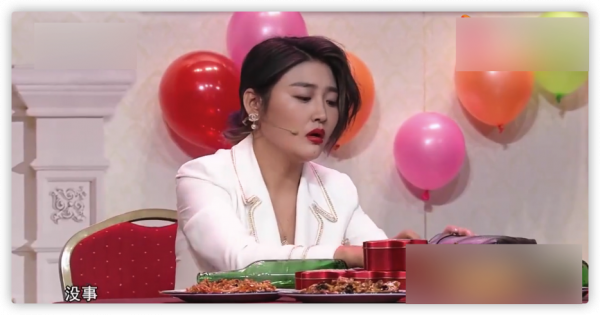 本山傳媒嬌嬌自曝整容，曬術後照被指認不出，多次割眼皮腫脹明顯