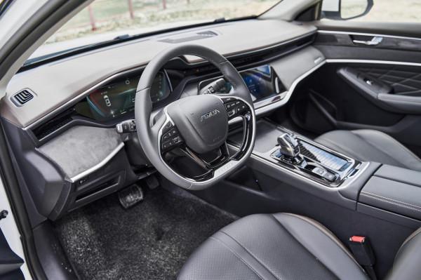 試駕賽道級寬體家轎奕炫MAX 從麗江自駕香格里拉納帕海