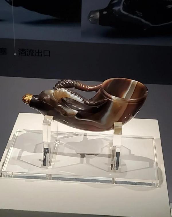 陝西曆史博物館有多牛?195件永久禁止出境展覽的文物,它就有9件 陝西曆史博物館有多牛?195件永久禁止出境展覽的文物,它就有9件