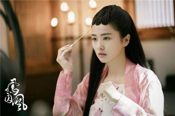 陳小紜“維護”楊冪卻被罵“茶”？同樣是女配，這6位女星差別大