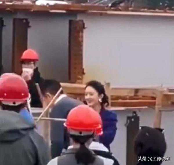 趙麗穎、歐豪主演的《野蠻生長》圍裙手套上陣老闆範十足 趙麗穎、歐豪主演的《野蠻生長》圍裙手套上陣老闆範十足