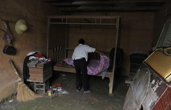 農村30歲光棍為啥越來越多?父母著急也沒辦法,到底該何去何從? 農村30歲光棍為啥越來越多?父母著急也沒辦法,到底該何去何從?