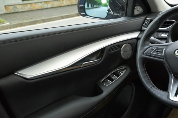 二手英菲尼迪QX50：25萬買中型豪華SUV，四缸堪比六缸穩