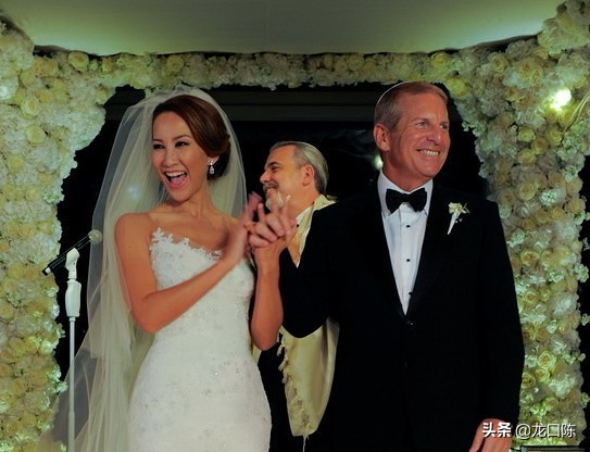 11對明星夫妻的奢華婚禮,最高花費7億,最低也有400萬 11對明星夫妻的奢華婚禮,最高花費7億,最低也有400萬