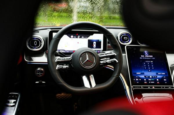 新的起點 道路試駕第六代賓士C級轎車