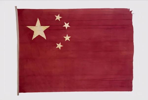 新中國第一面國旗，從這些工人手中誕生