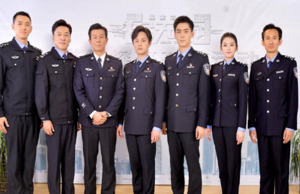 反腐劇《一念無間》將播，尹正演繹熱血刑警，與佟大為兄弟情深