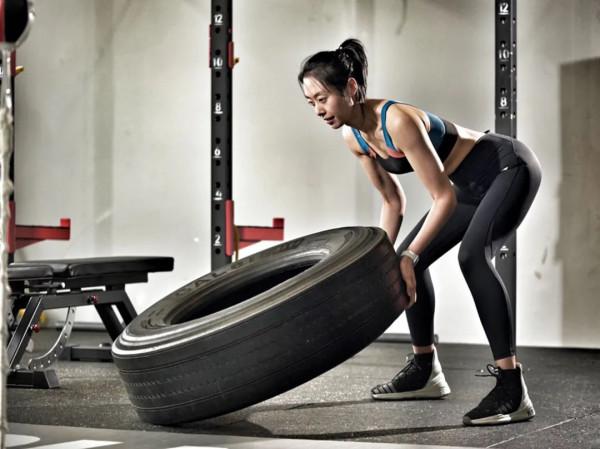 一年減肥35斤,這位媽媽一不小心變身「神奇女俠」 一年減肥35斤,這位媽媽一不小心變身「神奇女俠」