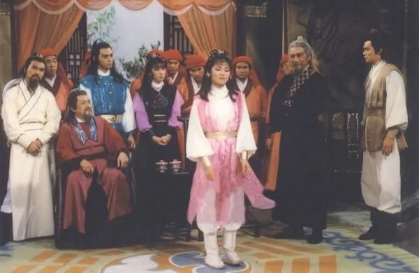 東方不敗在《天龍八部》什麼水平?掃地僧別想、天龍四絕都不如 東方不敗在《天龍八部》什麼水平?掃地僧別想、天龍四絕都不如