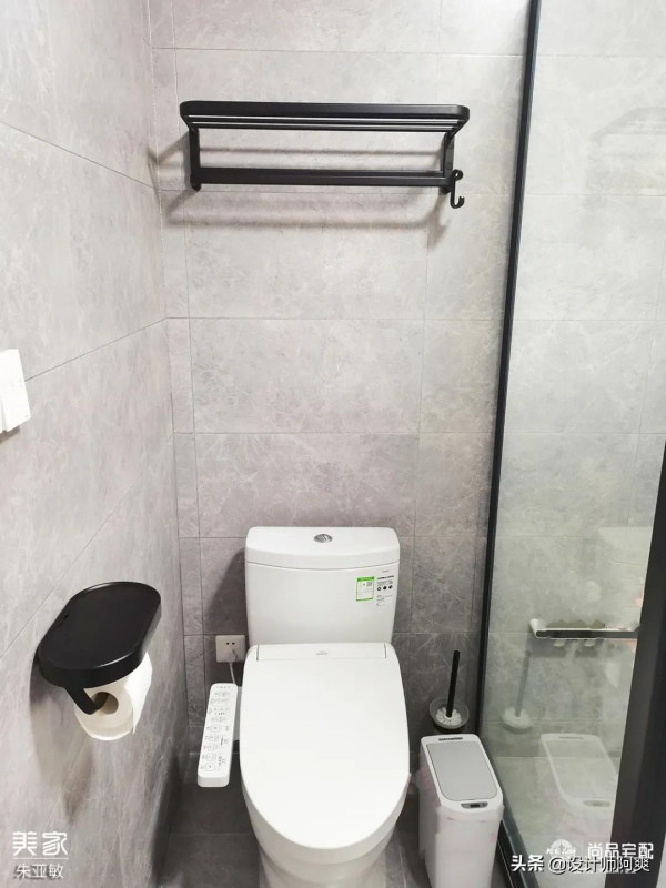 玄關打了4個櫃子,全屋還有10個,這位姐姐是狠人實錘了 玄關打了4個櫃子,全屋還有10個,這位姐姐是狠人實錘了